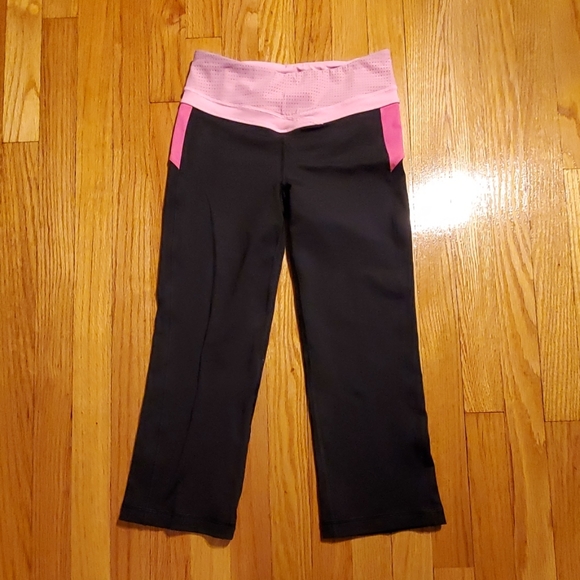 Victoria's Secret Pants - ⚡Victoria Secret yoga capris